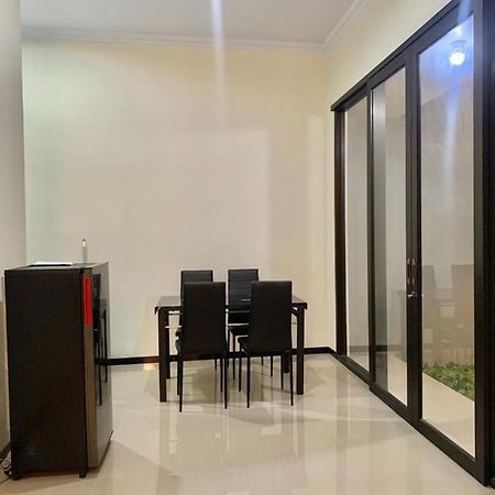 Guest House / Homestay Bukit Mutiara Residence Ngingas Luaran gambar