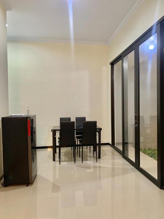 Guest House / Homestay Bukit Mutiara Residence Ngingas Luaran gambar
