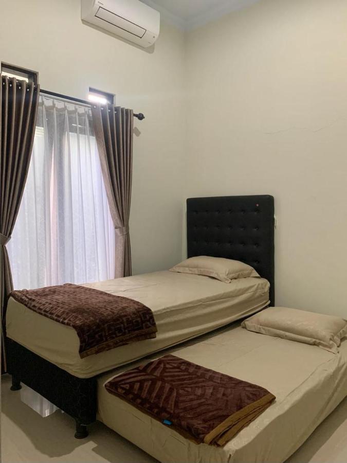 Guest House / Homestay Bukit Mutiara Residence Ngingas Luaran gambar